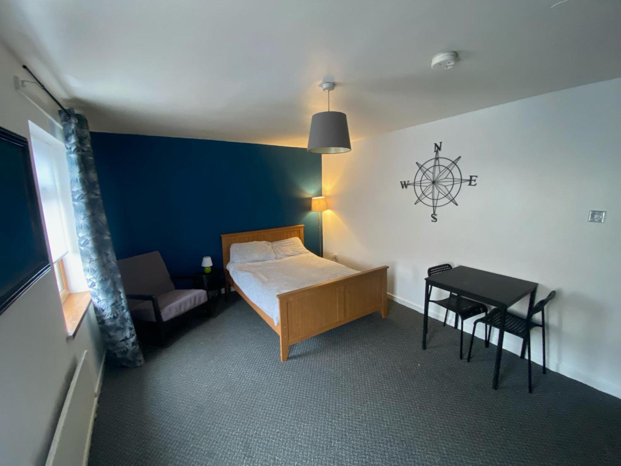 Bnb81 Bed & Breakfast